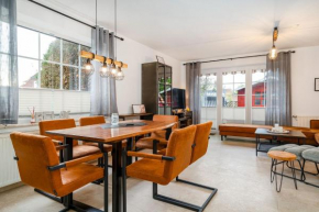 Von Manderley, Ferienhaus mit 3 Schlafzimmern und Garten, Hund willkommen!